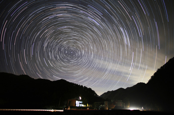 영양군은 환경부가 매달 선정하는 ‘이달의 생태관광지’에 8월을 「영양 밤하늘·반딧불이공원」으로 선정했다고 밝혔다. (사진=영양군)