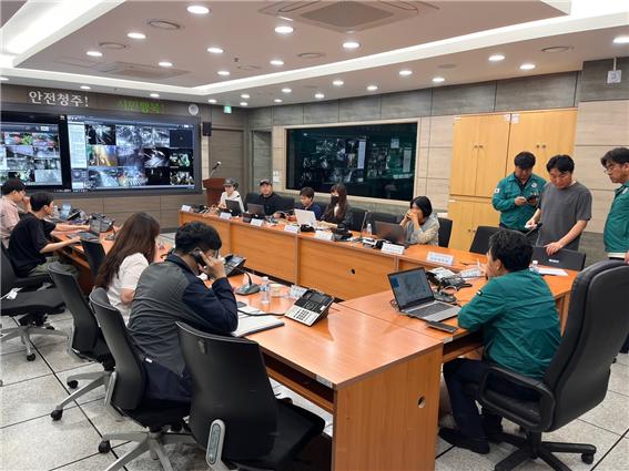 청주시는 순간적으로 발생하는 재난상황에 시청 전 부서가 효율적으로 대응할 수 있도록 전국 최초로 ‘재난상황관리시스템’을 개발해 운영하고 있다고 9일 밝혔다. (사진=청주시)