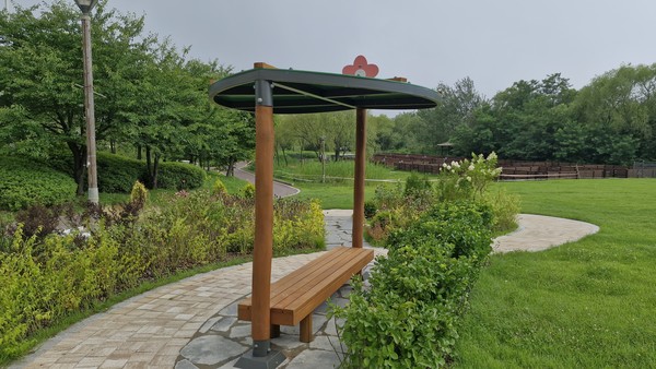 서울시는 10월부터 월드컵공원 내 노을공원(마포구 상암동)에 서울 최초 반려견과 숙박이 가능한 ‘반려견 동반 캠핑장’을 개장한다고 밝혔다. (사진=서울시)