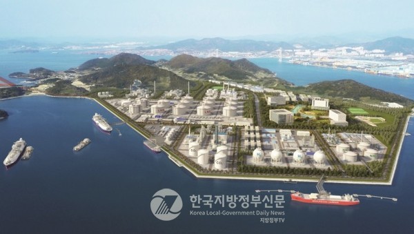 4일 착공한 ‘여수 묘도 LNG 허브 터미널’(조감도)은 여수 묘도 27만여㎡(8만 3천 평)의 간척지에 총 1조 4천362억 원을 투자해 LNG 저장탱크 3기, 10만 톤급 전용 항만, 수송 배관 등을 구축하는 사업이다.(사진=조용원 기자/전남도청)