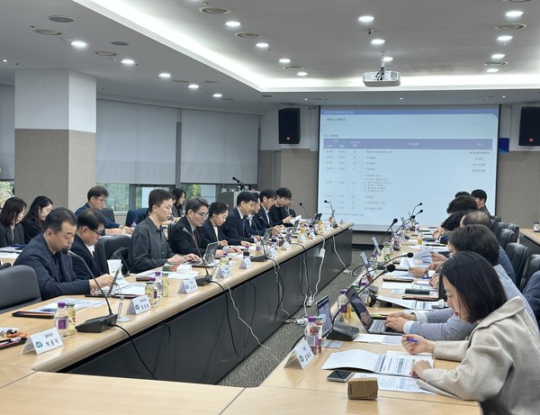 경기도는 22일 경기R&DB센터 2층 대회의실에서 ‘경기 생성형 AI 데이터플랫폼 사전 컨설팅 사업’ 완료보고회를 개최했다. (사진=경기도)