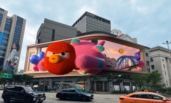 명동에 선보이는 미디어아트 ‘해치&소울프렌즈 로맨틱 어드벤처’는 서울시의 캐릭터 '해치‘와 친구들이 다양한 매력의 서울을 여행하는 영상을 담았다. (사진=김미숙 기자/사진제공=서울시)