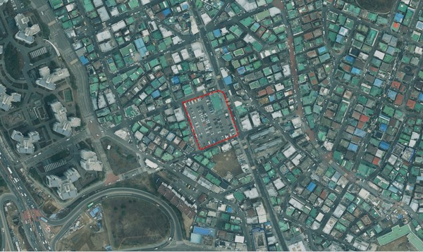 서울시는 5일(화) ‘공모형 민간투자사업’ 대상부지 3개소를 공고하고 오는 15일(금)까지 참가 등록을 받는다.  대상지 개봉동 공영주차장 (자료=서울시청)