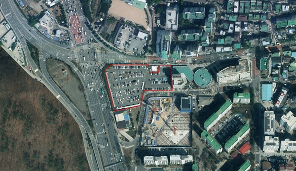 ‘대상지 공모형 민간투자사업’은 이번에 공개된 부지에 대한 우수 사업기획안을 선정해 초기 단계부터 공공과 민간이 협의하는 방식으로 사업 내용을 구체화해 나갈 계획이다. 대상지 개화산역 공영주차장 (자료=서울시청)