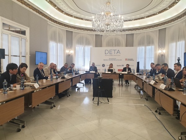 경기도는 6일 스페인에서 열린 ‘제1회 지방정부협의체 장관 회담(DETA’s Ministerial Summit)’에 참석해, 9개의 지방정부 대표단이 자국의 신기술 관련 정책과 우수사례를 소개하는 자리에서 AI 산업 현황과 AI를 활용한 도민 삶의 질 향상, AI 산업 진흥 및 행정 서비스 개선을 위한 다양한 정책을 발표해 주목을 받았다. (사진=김미숙 기자/경기도청)