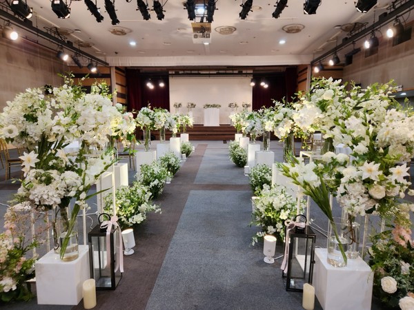 예비부부의 결혼식장 예약난 완화와 건전한 결혼문화 조성을 위해 추진해온 서울시 공공예식장 「SEOUL마이웨딩」 사업의 인기가 높다. 이에 예비부부들의 개성 있고 특별한 결혼식을 원하는 트렌드에 맞게 웨딩업체 선택권을 더욱 확대한다. (사진=김미숙 기자/서울시청)