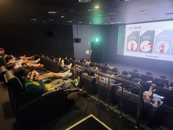 작은영화관 중에서는 전국 최초로 리클라이너 전용관을 적용했으며 34석이라는 다소 적은 좌석에도 불구하고 큰 인기를 끌며 2024년 기준 리클라이너 전용관만 10,675명이 이용했다. (사진=김지수 기자/단양군청)