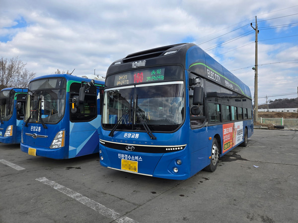 지난 1일부터 시행 중인 무료 탑승 방식은 어린이·청소년이 하루 3회까지 무료로 버스를 이용할 수 있는 것으로, 1일 4회차 탑승부터는 충남형 알뜰교통카드에 충전된 금액에서 결제된다. (사진=김지수 기자/충남도청)