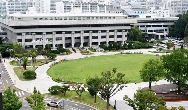 인천시는 심뇌혈관질환예방관리사업 지원단 내에 당뇨 전담팀을 신설하고 3월부터 본격적으로 운영한다. 이는 전국 지방정부 중 최초로 시행되는 정책으로, 인천시민들의 당뇨병 예방 및 관리 체계를 한층 강화하기 위한 조치다. (사진=김미숙 기자/인천시청)