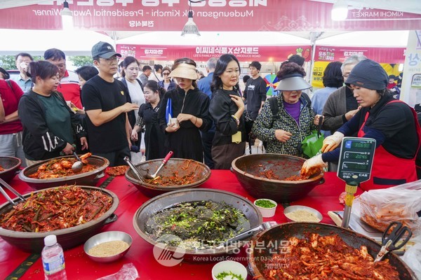 10월 예정된 ‘미식주간’에는 푸드페어, 할인행사, 미식 이벤트 등이 열리고, 김치축제, 남도맛 페스티벌, 동명커피 등과 연계해 다양한 이벤트를 개최한다(사진=조용원 기자/광주시청)