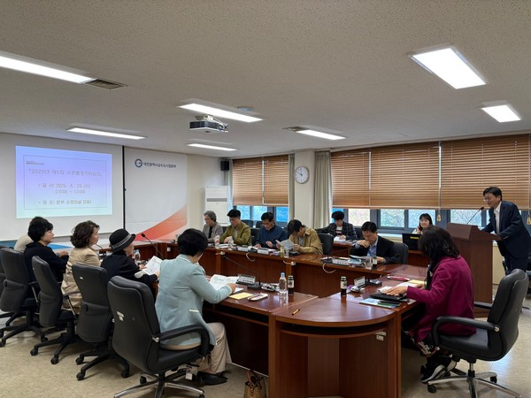 대전광역시(시장 이장우)가 수돗물 브랜드 ‘It’s 水’의 안정성에 대해 시민의 눈높이에서 점검받고 전문가와 지혜를 모아, 수돗물 혁신 여정을 전개한다. (사진=김지수 기자/대전시청)