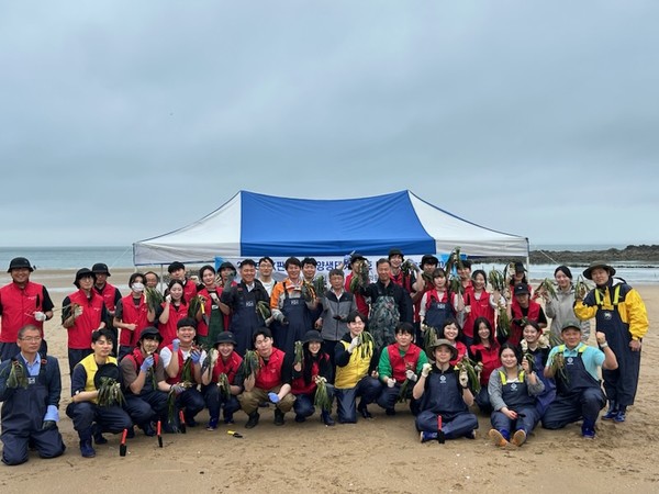 충남도(도지사 김태흠)가 바다숲이 해양 탄소흡수원으로서의 가치뿐 아니라, 어족자원 회복과 해양관광 활성화에도 기여하는 다기능 생태 인프라라는 것을 증명해내고 있다. (사진=김지수 기자/충남도청)