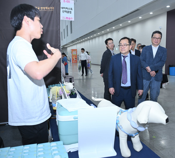 반려 인구와 시장 규모가 동반 확대됨에 따라, 단순 전시회가 아닌 체험과 소통이 결합된 문화축제로서의 ‘대구펫쇼’가 더욱 중요한 플랫폼으로 떠오르고 있다. (사진=김지수 기자/대구시청)