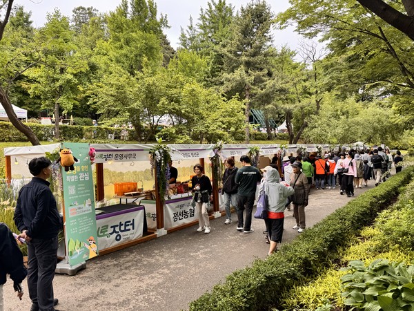 서울특별시(시장 오세훈) 보라매공원에 펼쳐진 녹색 향연 ‘2025 서울국제정원박람회’이 단순한 전시를 넘어 지역경제에 훈풍을 몰고왔다. (사진=김미숙 기자/서울시청)