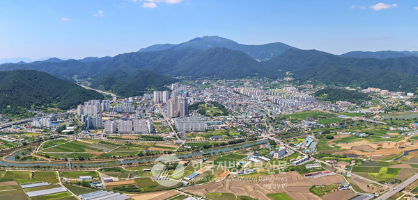 그간 화순의 실험은 대한민국 지방의 미래를 위한 시험대였다. 그 도전은 계속되고 있고 마침내 대한민국 어느 곳보다 젊고 실험적인 군으로 전남의 한복판에서 만들어지고 있다.(사진=조용원 기자/화순군청)