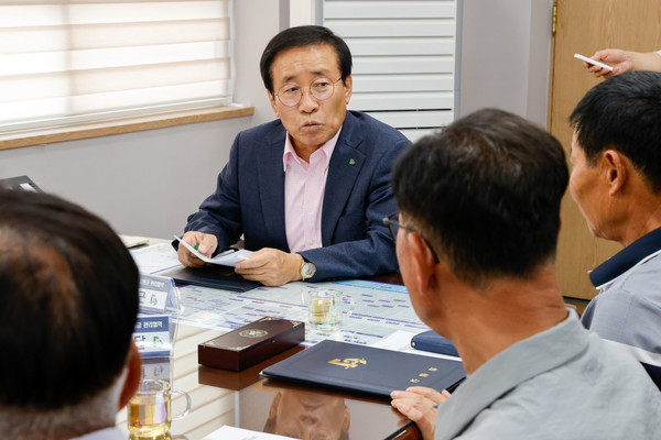 김문근 단양군수는 “단순히 지원금을 나눠주는 차원을 넘어, 마을이 귀농·귀촌인을 가족처럼 받아들이는 새로운 농촌 문화를 조성하는 것이 이 사업의 진정한 목표”라며 “단양군이 전국 인구감소지역의 모범 모델로 자리매김할 수 있도록 행정·주민이 협력해 나가겠다”고 강조했다. (사진=김지수 기자/단양군청)