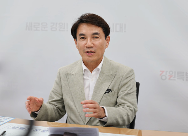 김진태 지사는 “앞으로 평창대관령음악제를 세계적인 음악제로 성장시켜 나갈 계획”이라며 “도민 여러분의 많은 관심과 성원을 부탁드린다”고 당부했다. (사진=김미숙 기자/강원도청)