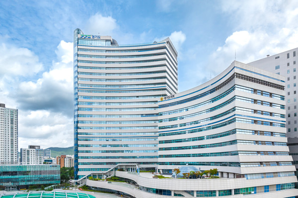 경기도는 정부가 13일 발표한 123개 국정과제의 세부 방향이 확정되자마자, 도정 현안이 각 부처의 세부 실행계획에 반영되도록 하기 위해 ‘국정과제 대응전략 전담조직(TF)’을 구성·가동했다. (사진=김미숙 기자/경기도청)