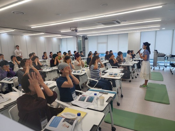 서초구가 2020년 전국 최초로 도입한 ‘서초 산모·신생아 건강관리사 인증제’는 출산 가정에 찾아가는 돌봄 서비스를 제공하는 인력의 전문성·신뢰성 제고를 목표로 설계된 지역 맞춤형 제도다. (사진=김미숙 기자/서초구청)