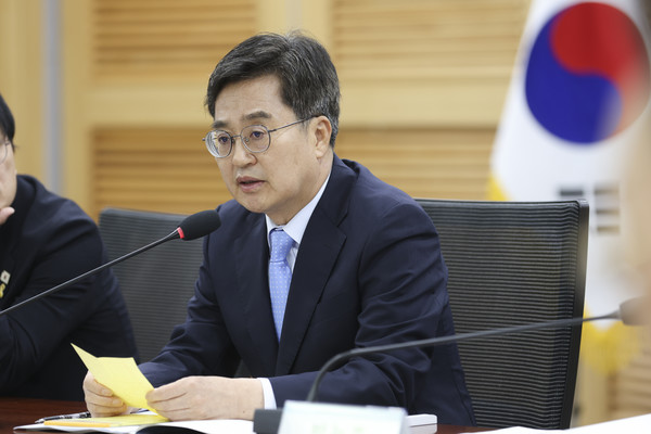 김동연 경기도지사는 “이재명 정부에서는 국가간병책임제에 대해서 분명한 의지로 나갈 것이라고 믿고 있고, 그렇게 하는 데 있어서 경기도가 앞장서서 최선을 다하겠다”고 강조했다. (사진=김미숙 기자/경기도청)