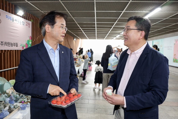 마두스마트팜은 법적·안전적 검토를 거쳐 점용허가를 완료한 뒤 조성된 사례로, 지방정부와 민간의 협업으로 추진된 전국 최초의 지하보도 스마트팜 사례다. (사진=김미숙 기자/고양시청)