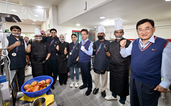 이철우 경북도지사의 “체크리스트로 현장에서 세밀하게 확인하겠다”는 발언과 주낙영 경주시장의 “원팀으로 똘똘 뭉쳐 손님맞이에 최선을 다하겠다”는 다짐은 단순한 의전 문구를 넘는다. (사진=김기문 기자/경북도청)