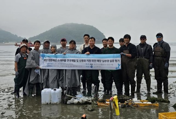  인천에서 실증된 해양용 생분해성 부표가 해양수산부 주관 ‘인증부표 품질인증위원회’ 심사를 최종 통과함으로써, 단순한 제품 개발을 넘어 정책적 전환을 제품화한 첫 사례가 나왔다. (사진=김미숙 기자/인천시청)