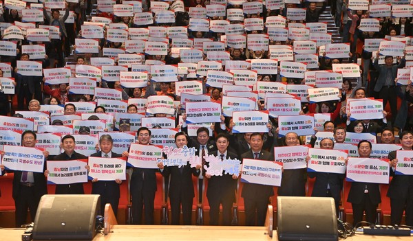 충남도(도지사 김태흠)가 ‘국방수도’ 완성을 통한 지역경제의 새로운 전환점을 맞이한다는 전략은 상징성과 실질성 두 축을 동시에 겨냥한다. (사진=박상대 기자/충남도청)