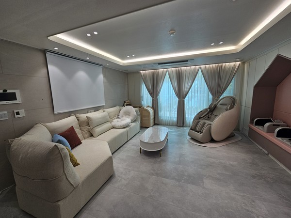 경북도(도지사 이철우)가 동네 생활권에서 시작되는 ‘첫 돌봄’을 구현하고자 국내 최초로 선보인 ‘K보듬 6000 아파트 1층 0세 특화반’은 단순한 시설 확충을 넘는 정책적 메시지를 던진다. (사진=이상금 기자/경북도청)